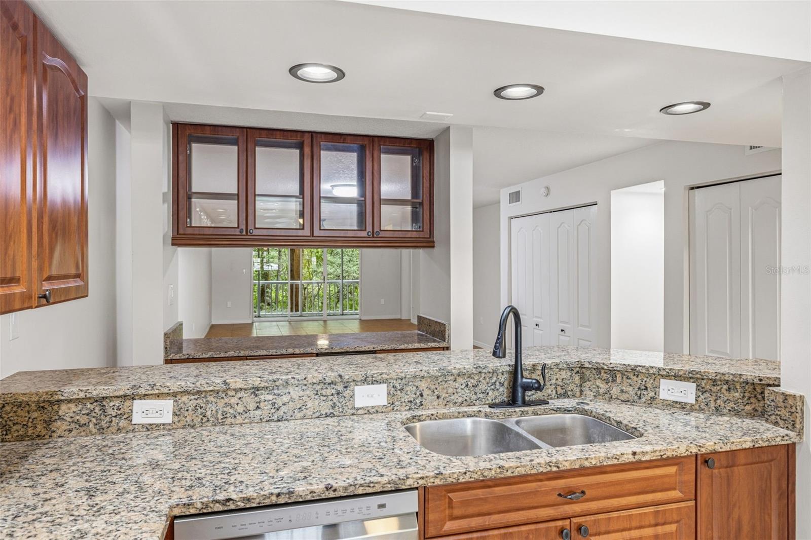 2533 Dolly Bay Unit 105, Palm Harbor, FL 34684