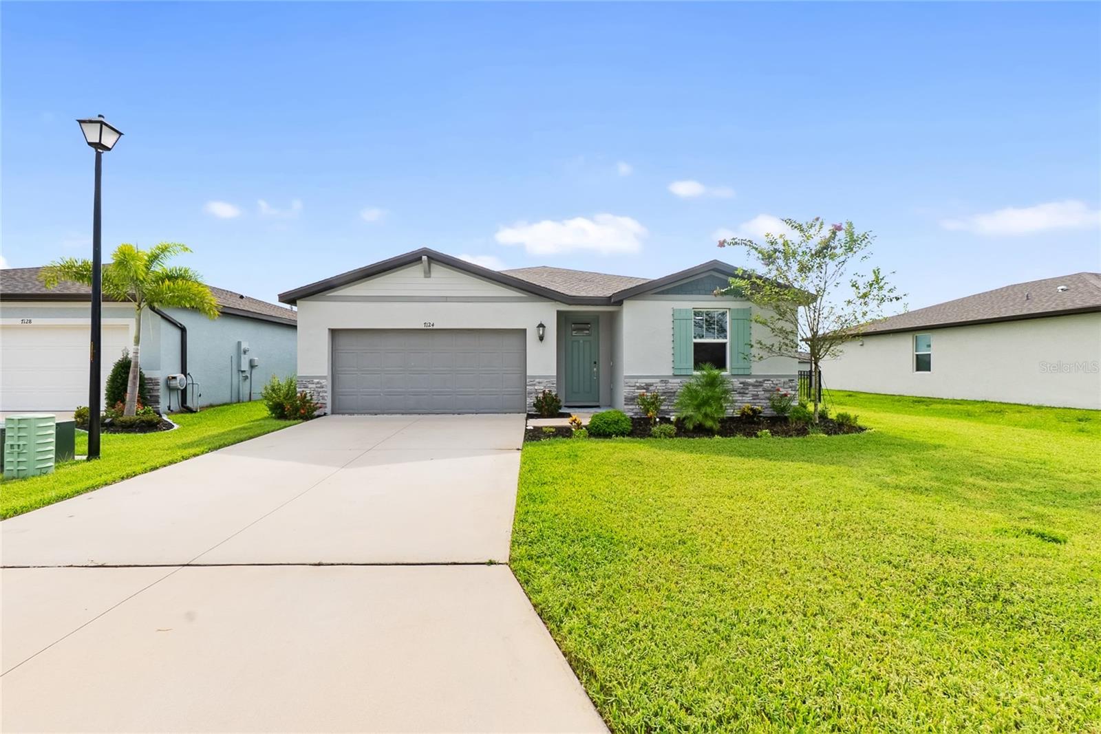 7124 Amelia River, Parrish, FL 34219