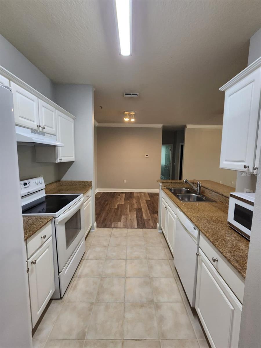 142 Southern Pecan Unit 204, Winter Garden, FL 34787