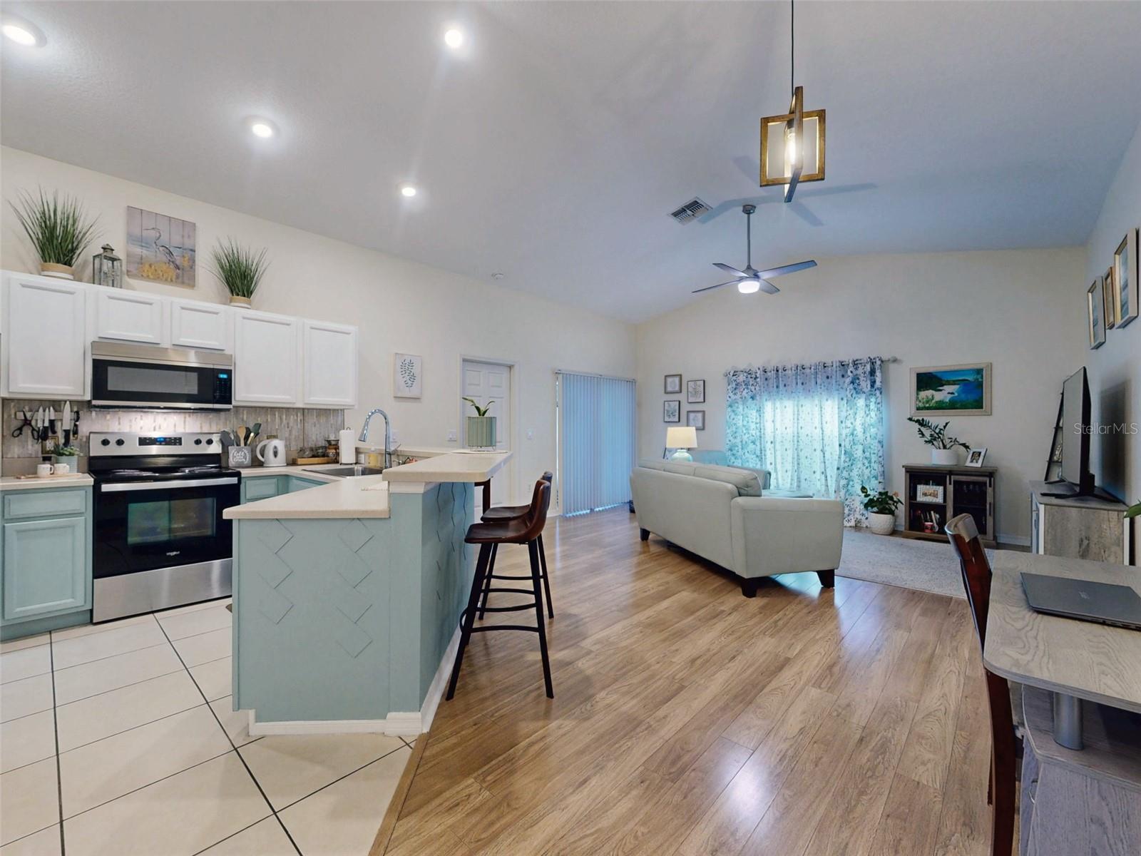 242 Pine Bluff Unit 242, Deland, FL 32724