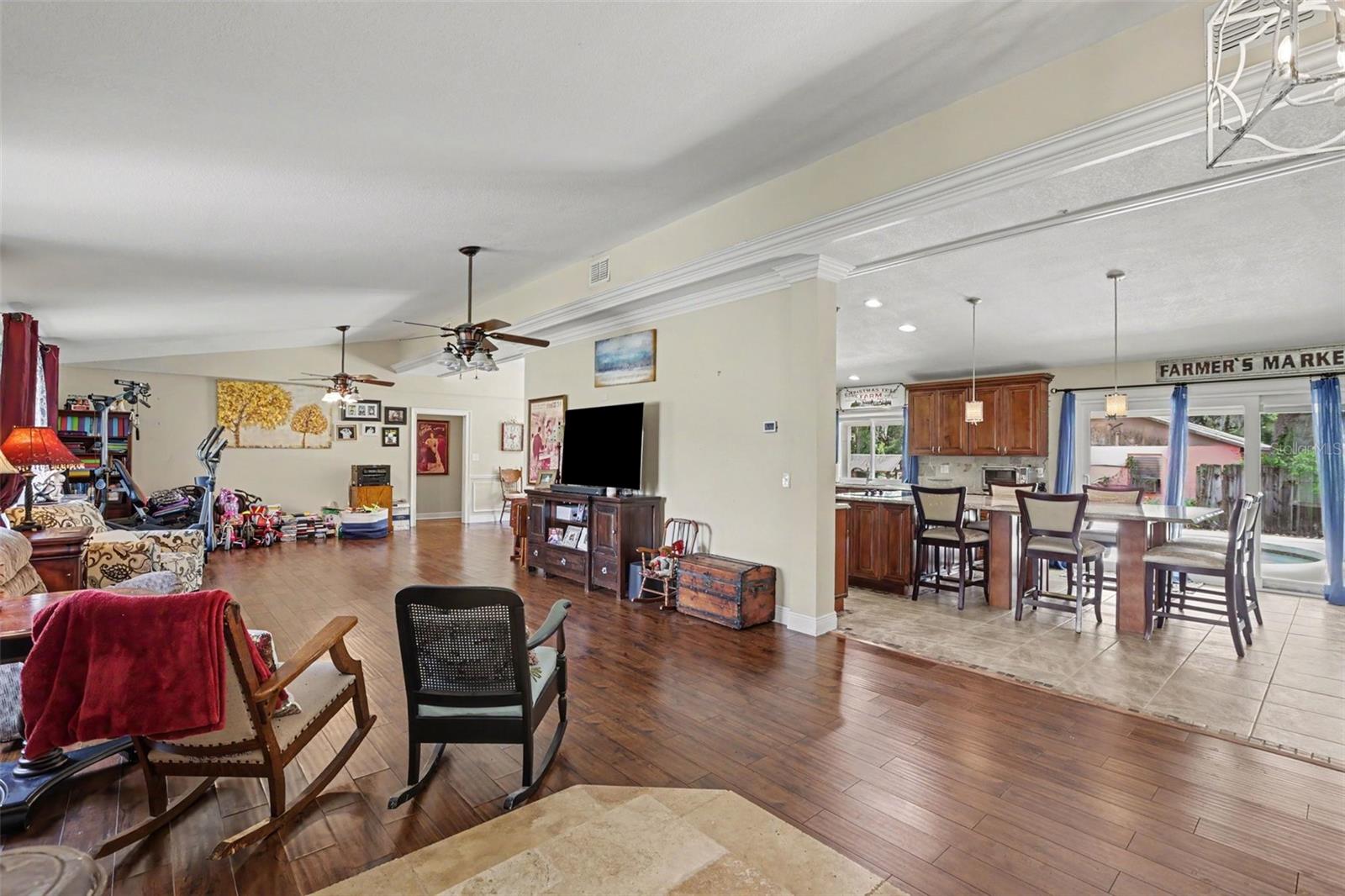 1307 Brantwood, Valrico, FL 33594