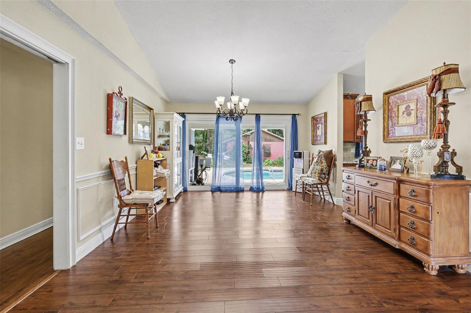1307 Brantwood, Valrico, FL 33594