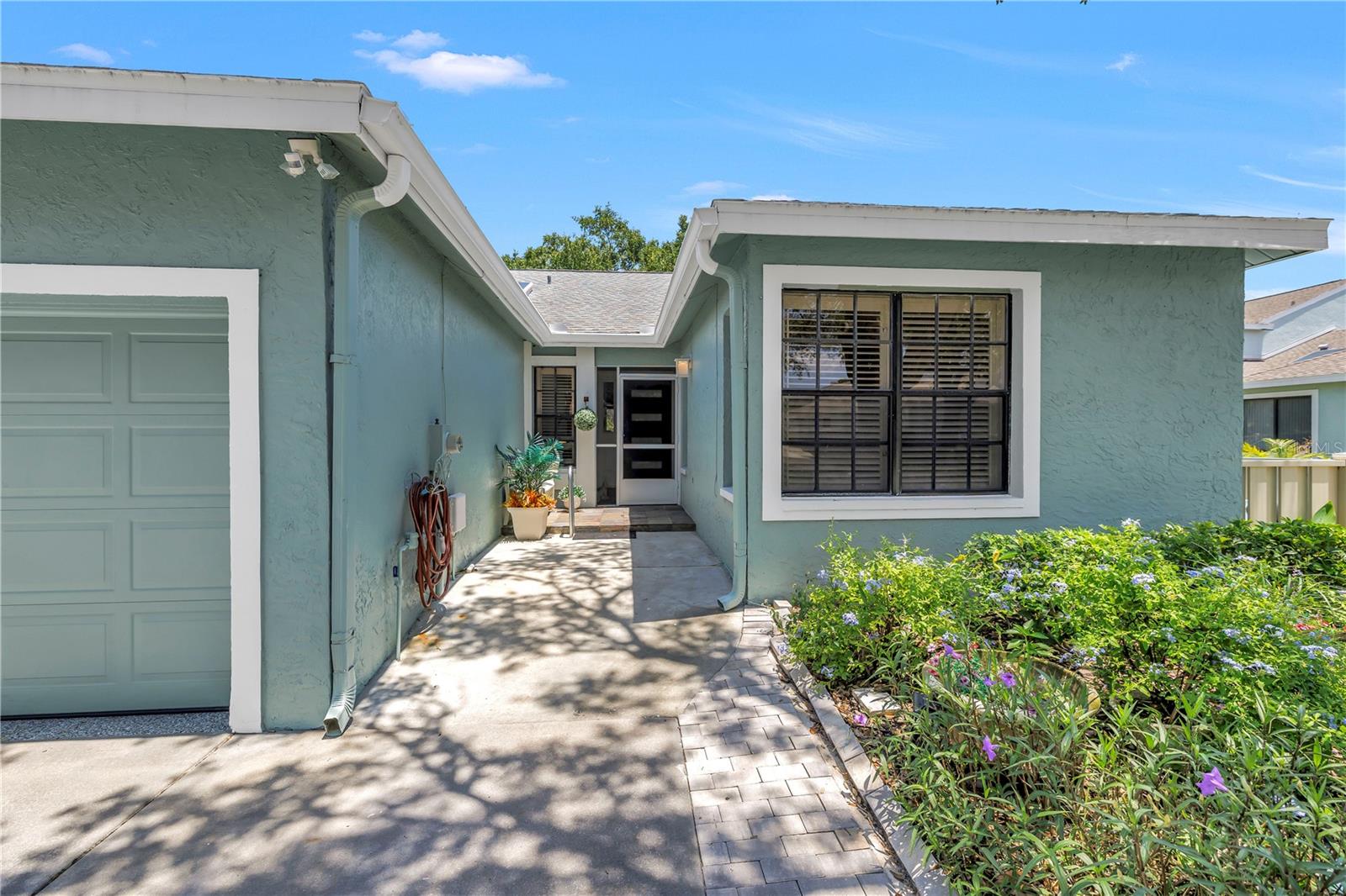 1074 Sanabel, St Petersburg, FL 33702
