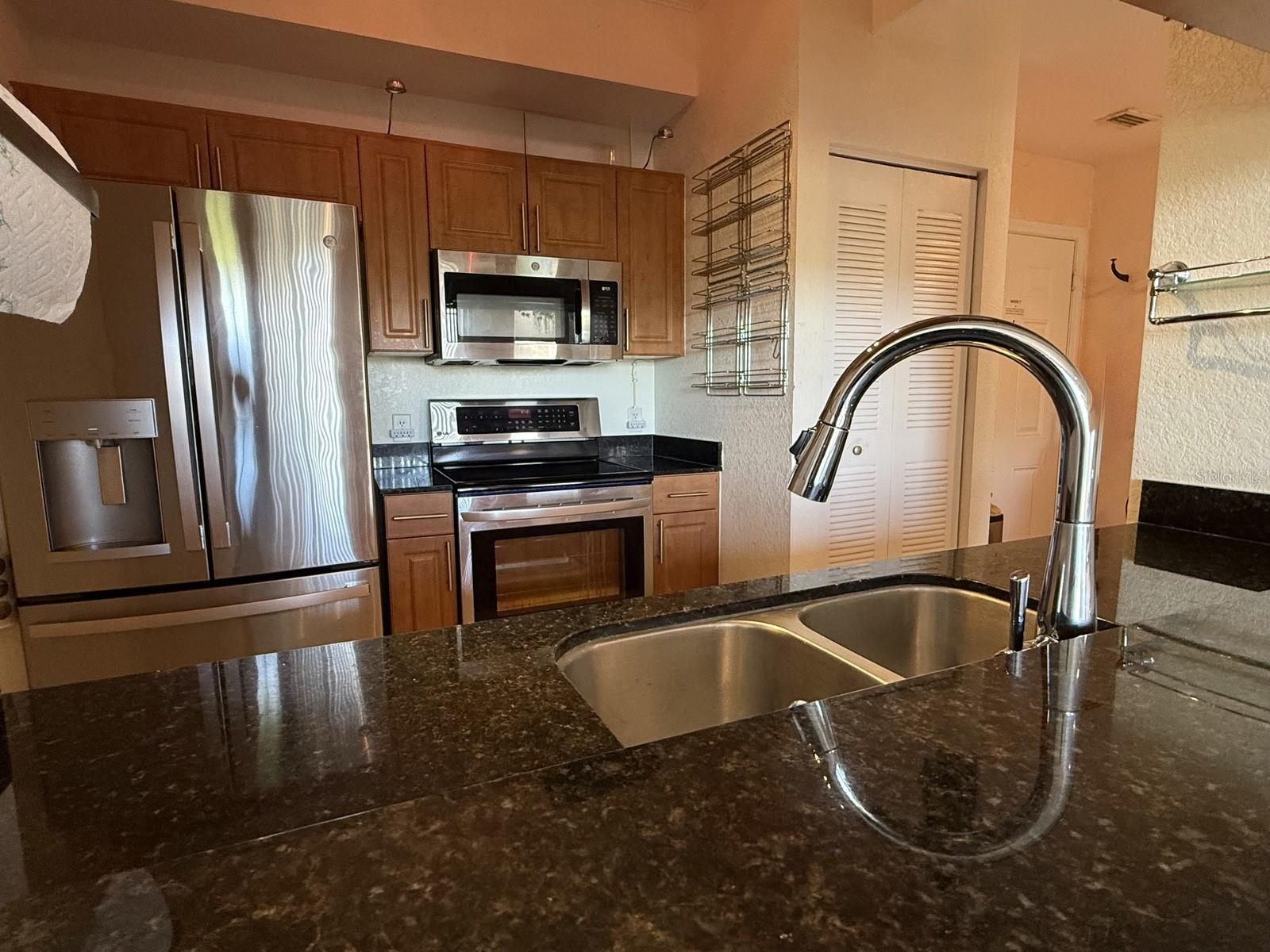 1064 Tamiami Unit 1433, Sarasota, FL 34236