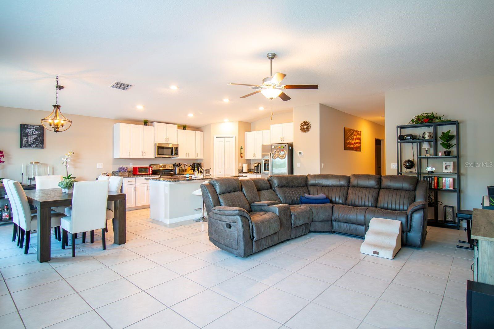 5466 Blue Azure, Wimauma, FL 33598