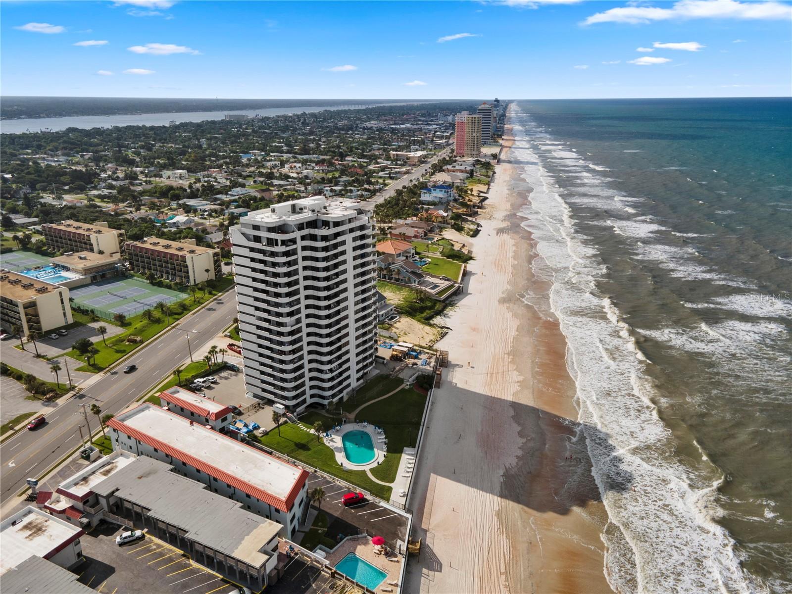 1420 Atlantic Unit 703, Daytona Beach, FL 32118