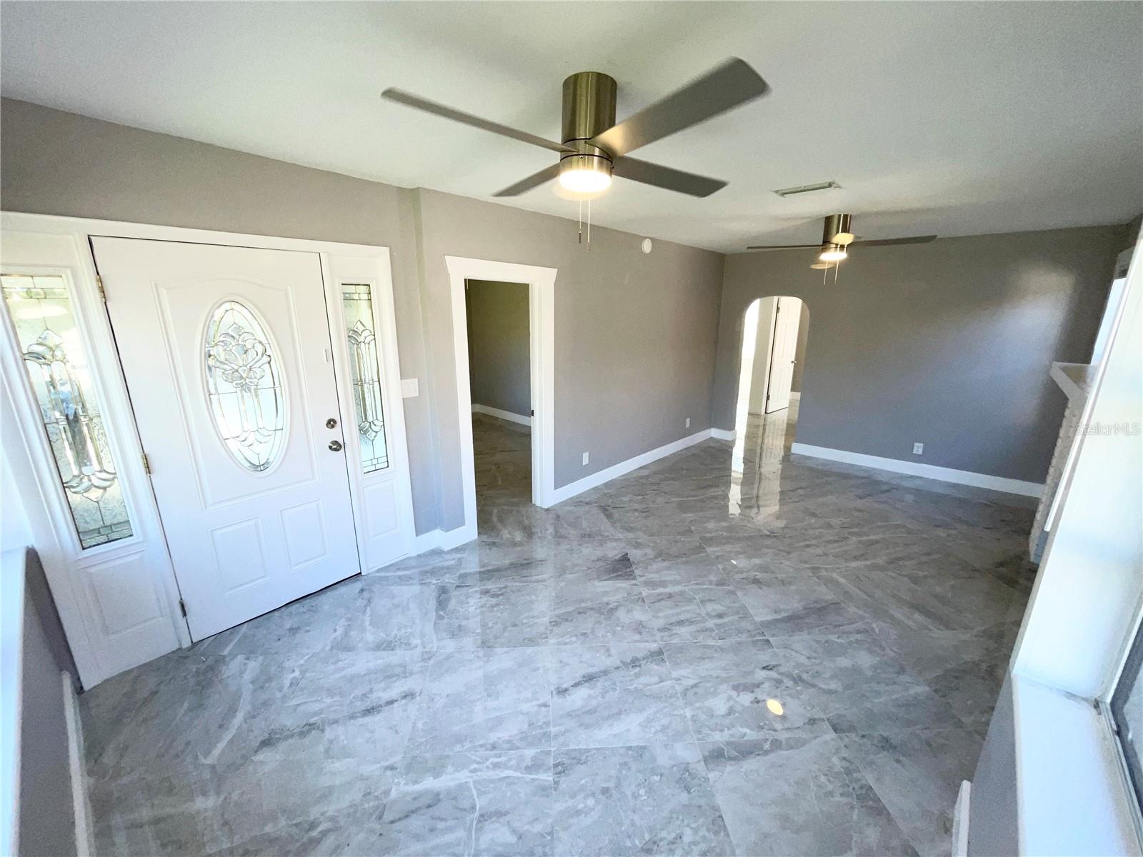 2525 37th, St Petersburg, FL 33711