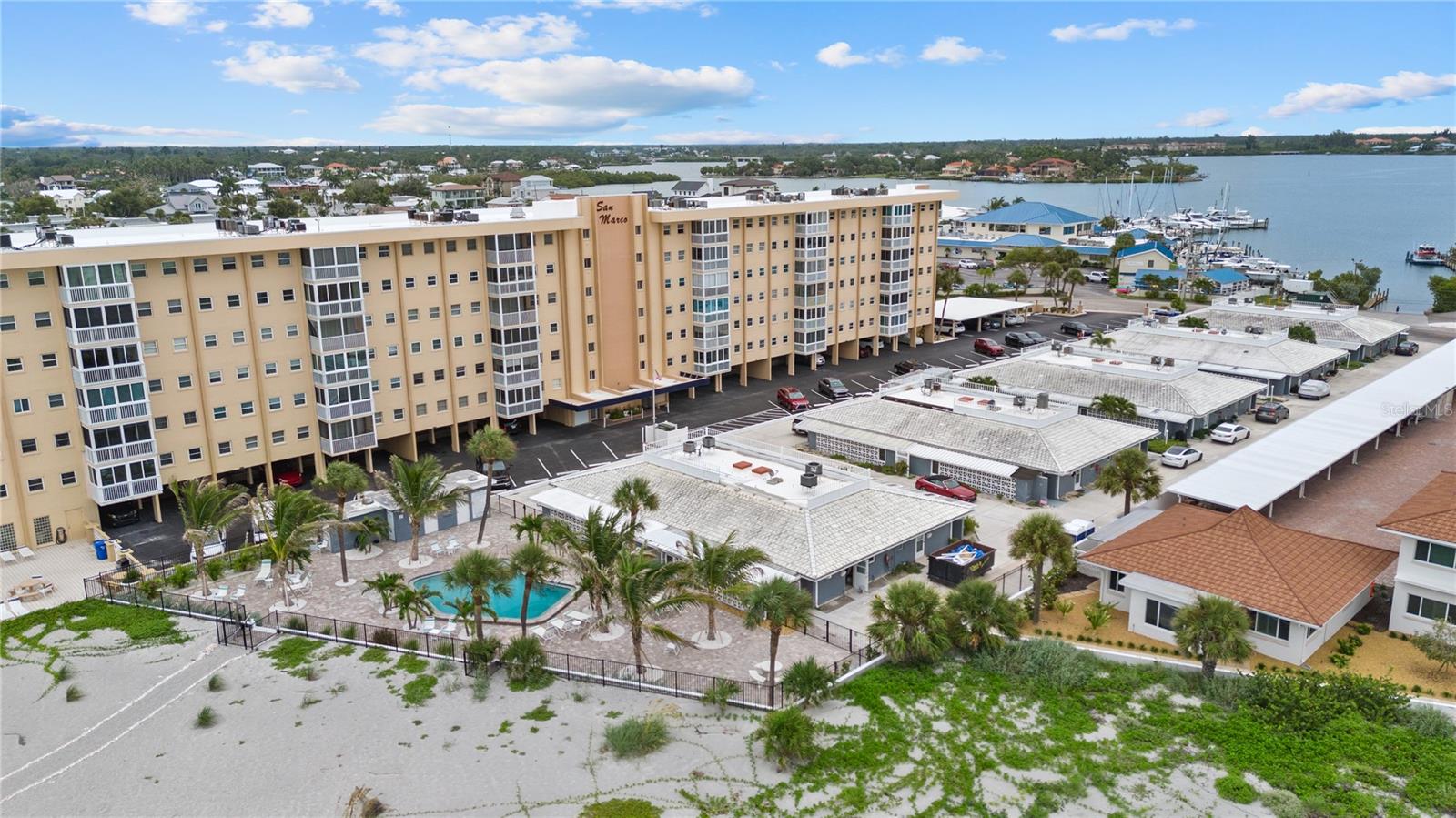 1205 Tarpon Center Unit E2, Venice, FL 34285