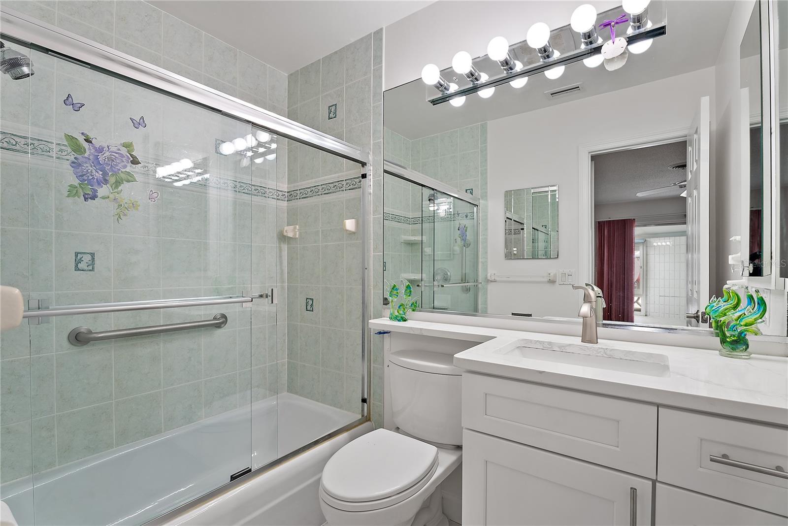 1205 Tarpon Center Unit E2, Venice, FL 34285