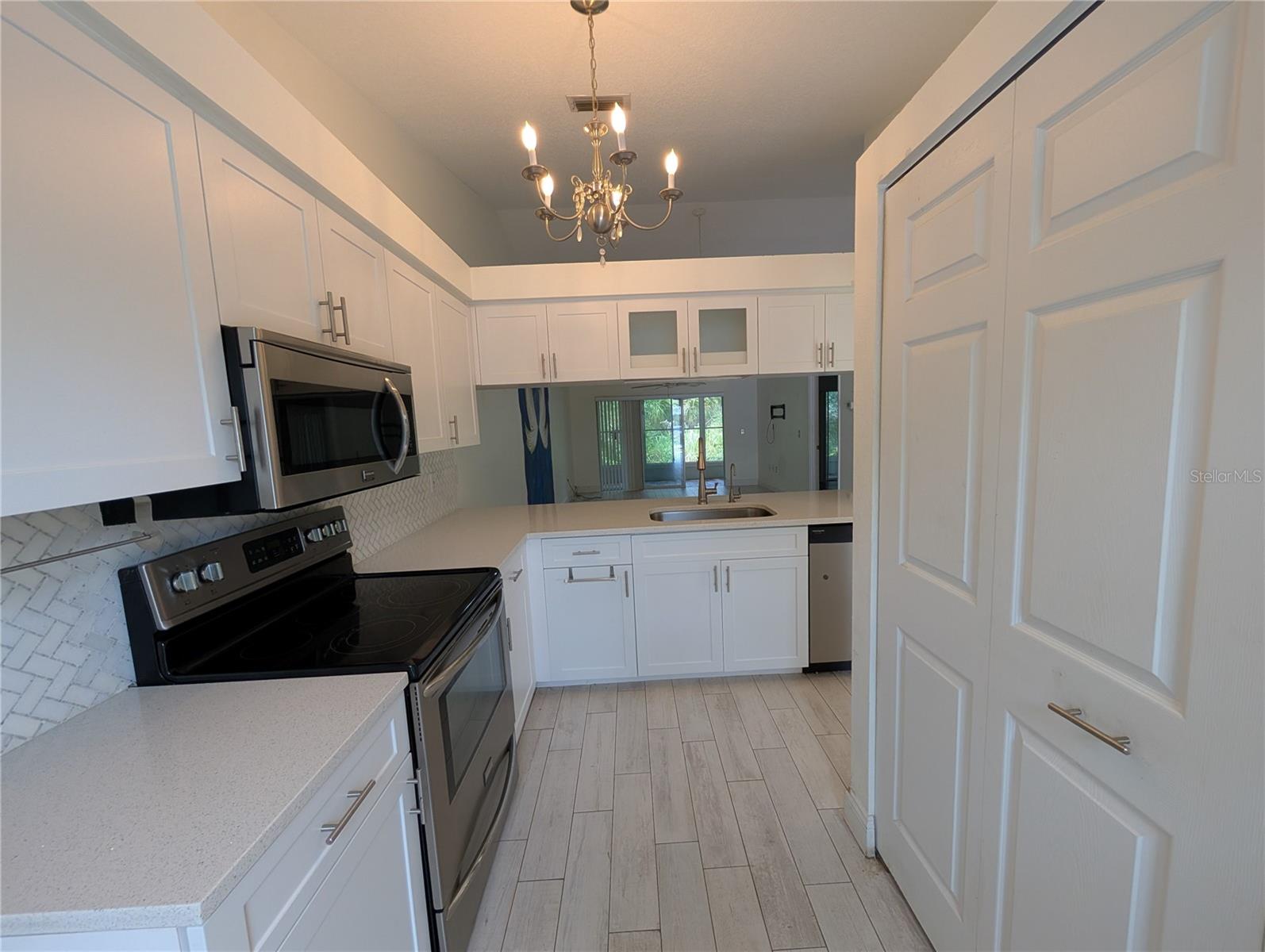 638 Jefferson Unit 15, Sarasota, FL 34237