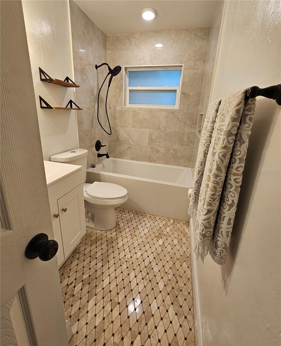 1903 Simonton, Orlando, FL 32806
