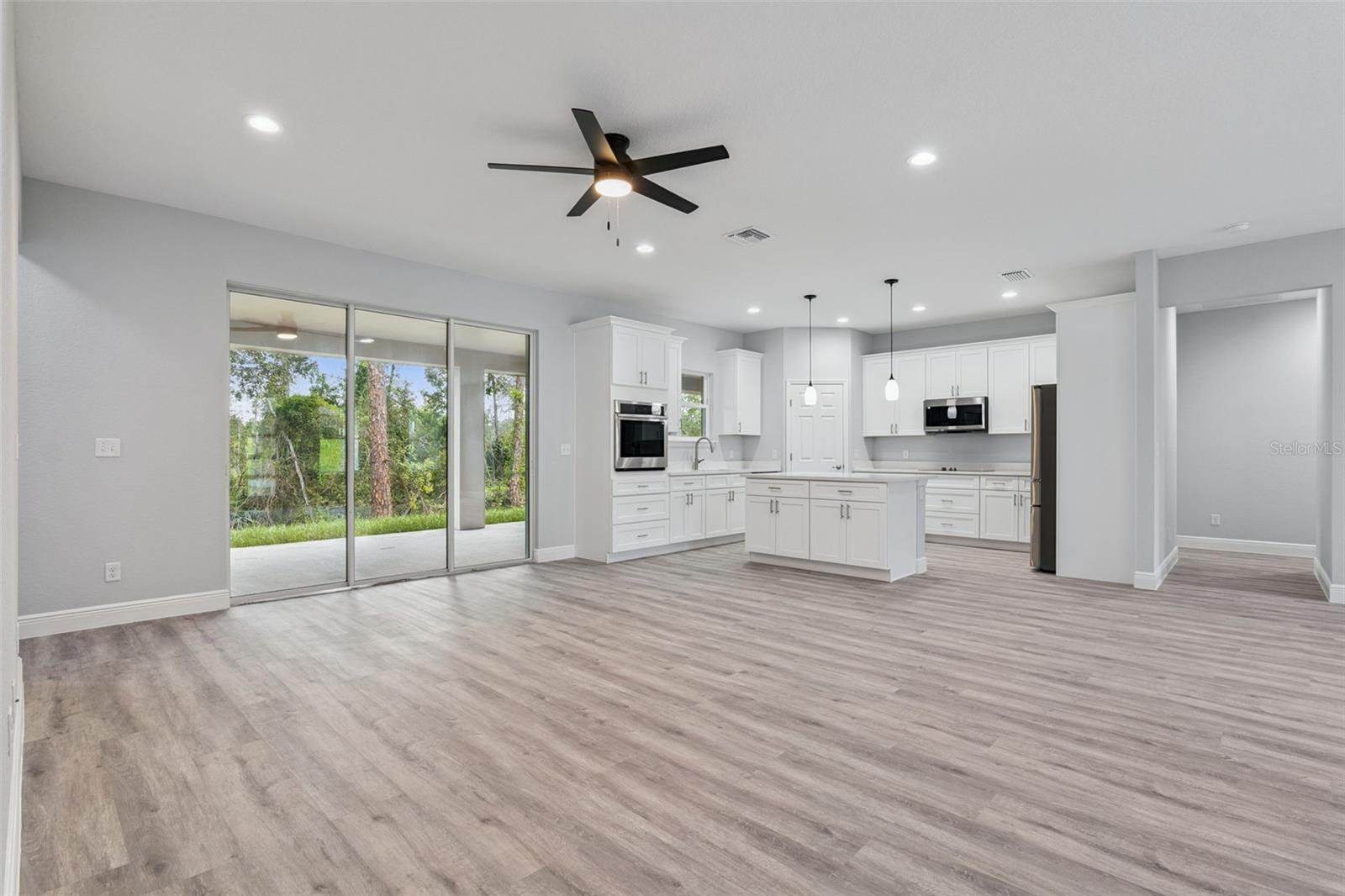 2043 Watersedge, Deltona, FL 32738