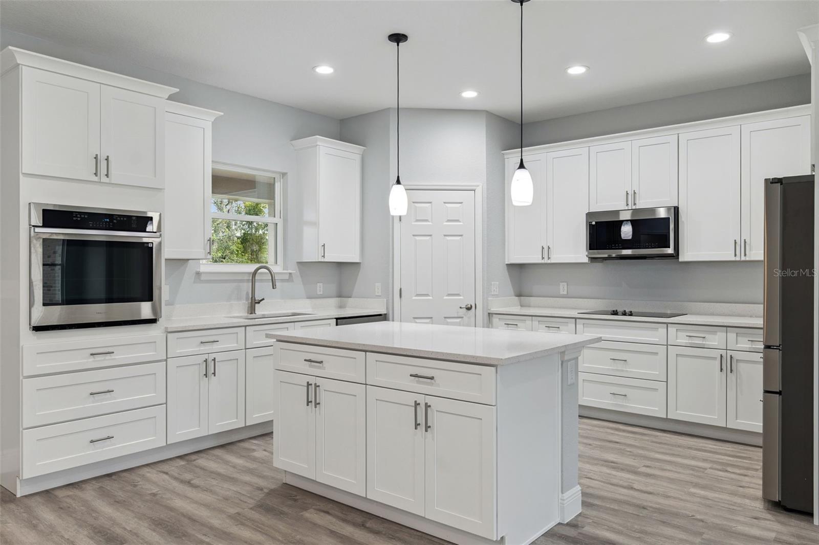 2043 Watersedge, Deltona, FL 32738