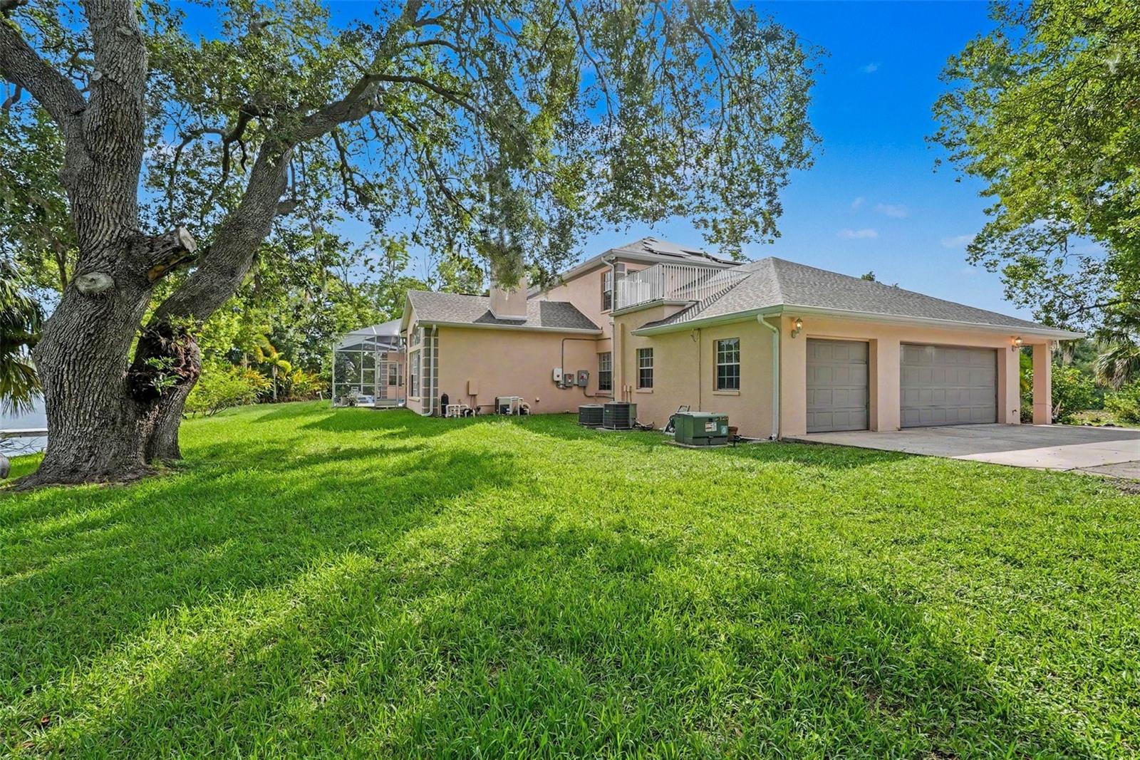9723 Yeshua, Tampa, FL 33618