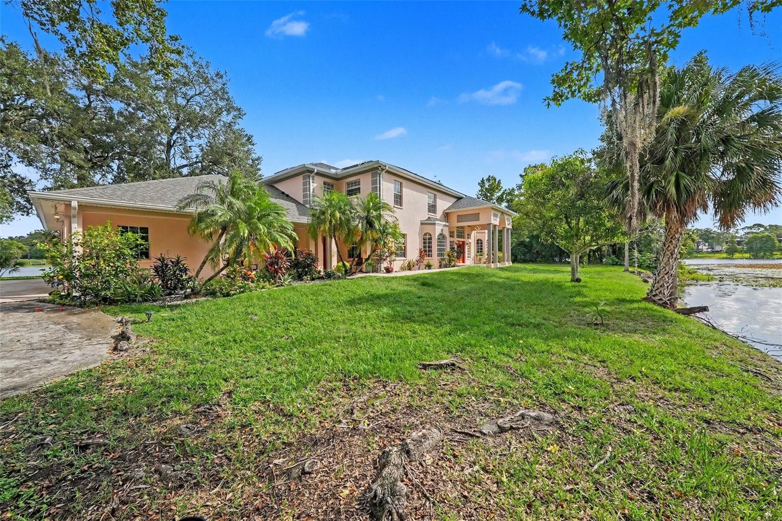 9723 Yeshua, Tampa, FL 33618