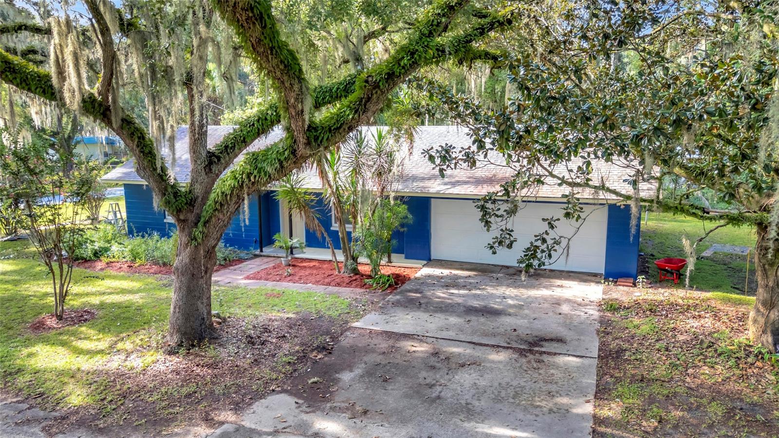 13420 122nd, Ocklawaha, FL 32179