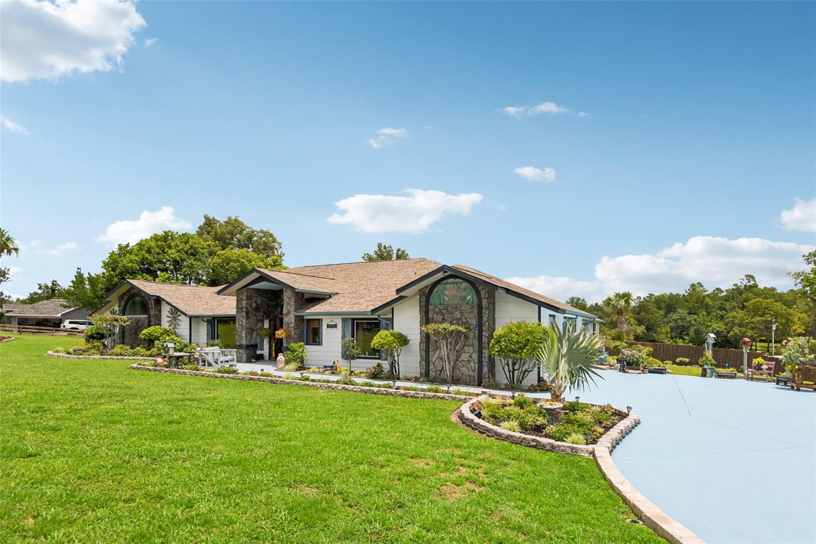 5318 Sandra, Weeki Wachee, FL 34607