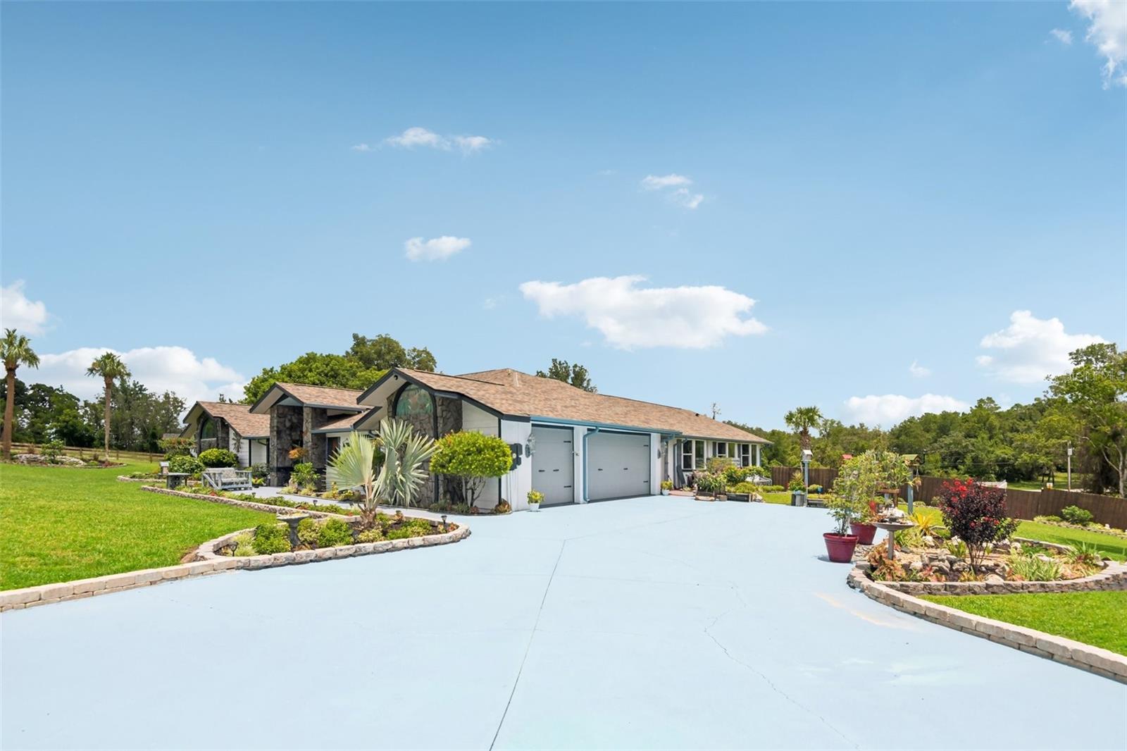 5318 Sandra, Weeki Wachee, FL 34607