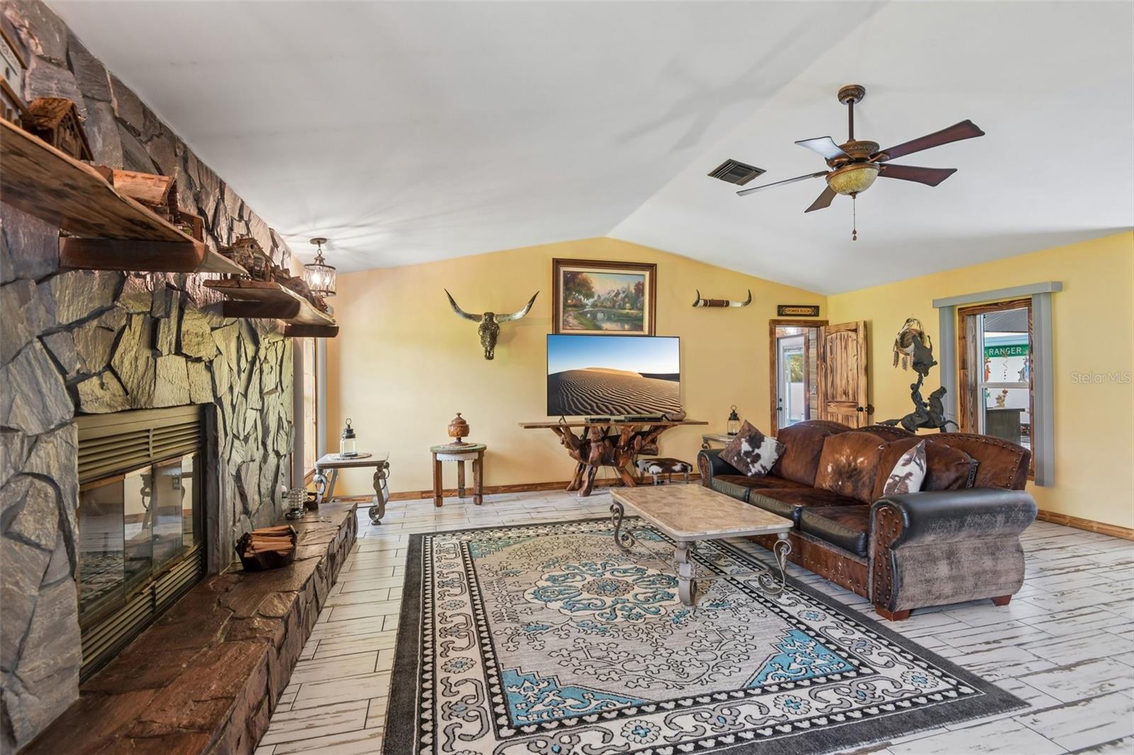 5318 Sandra, Weeki Wachee, FL 34607