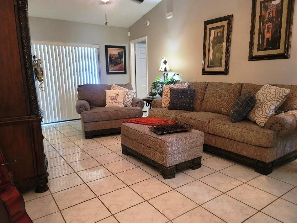9736 Cypress Shadow, Tampa, FL 33647