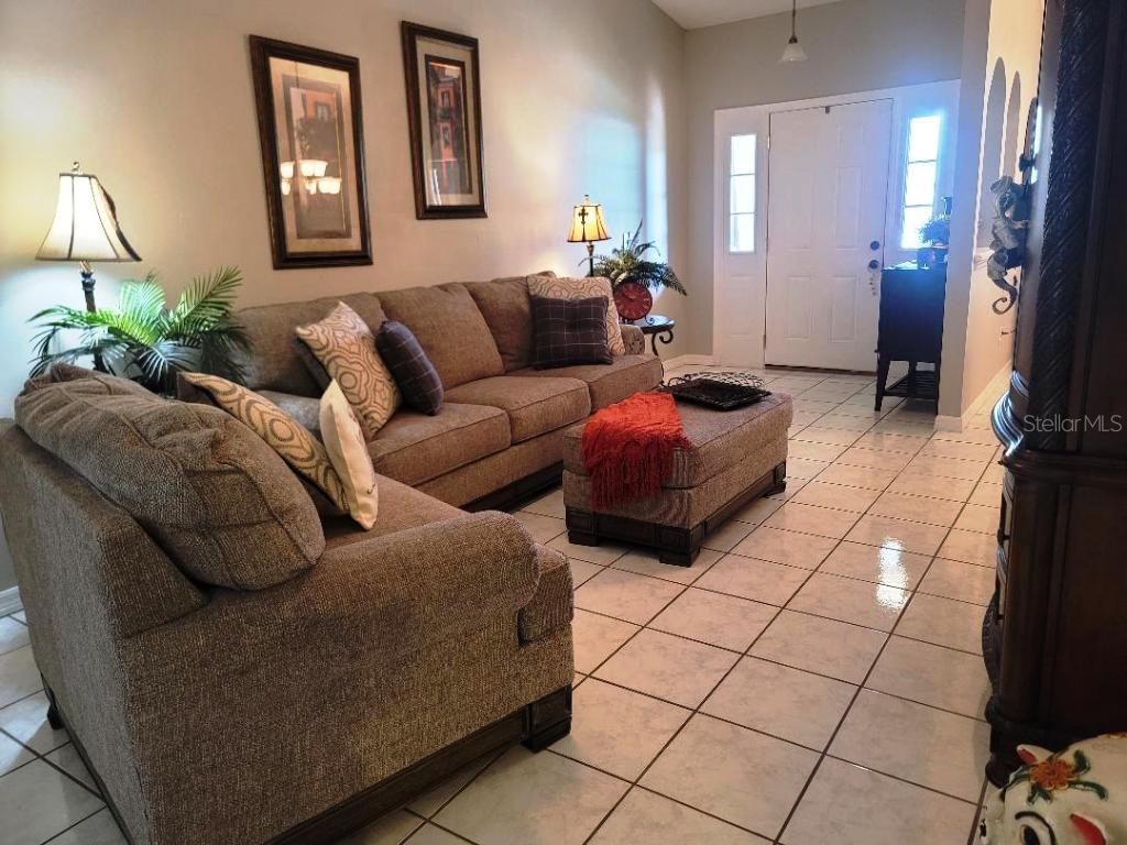 9736 Cypress Shadow, Tampa, FL 33647