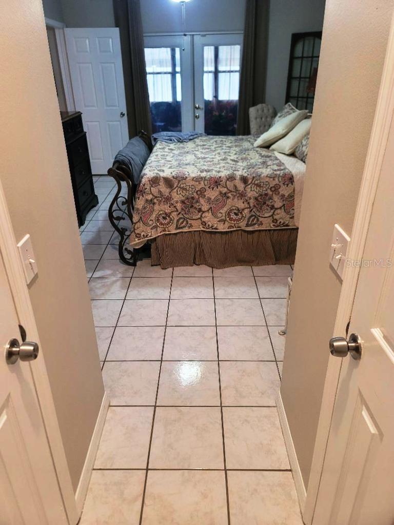 9736 Cypress Shadow, Tampa, FL 33647