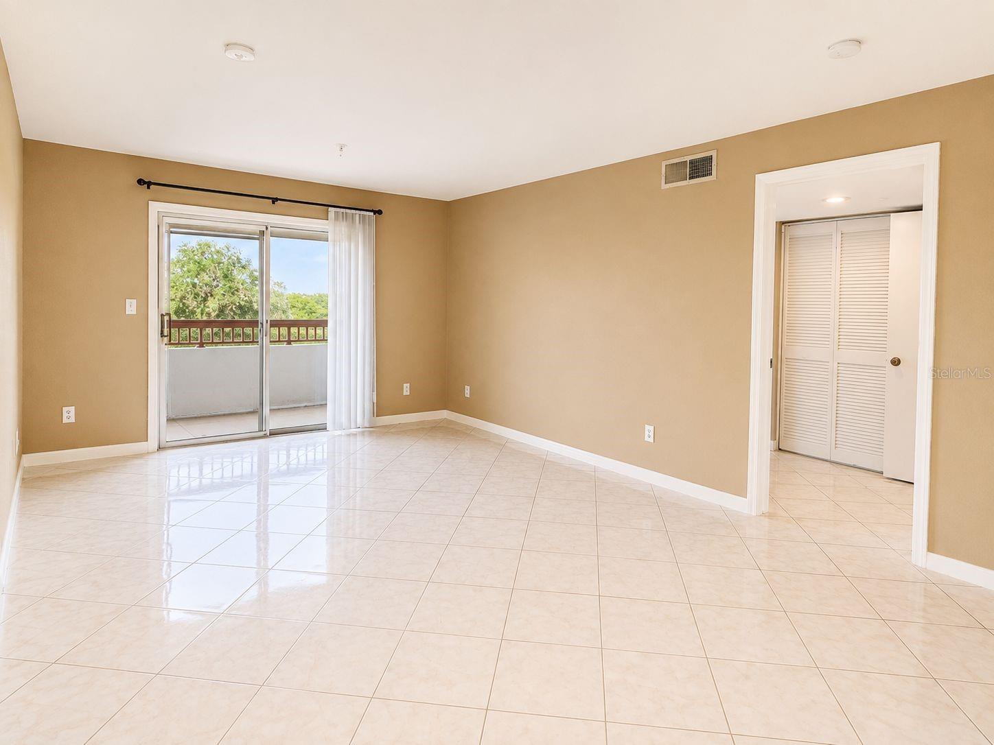 2323 Feather Sound Unit 205, Clearwater, FL 33762