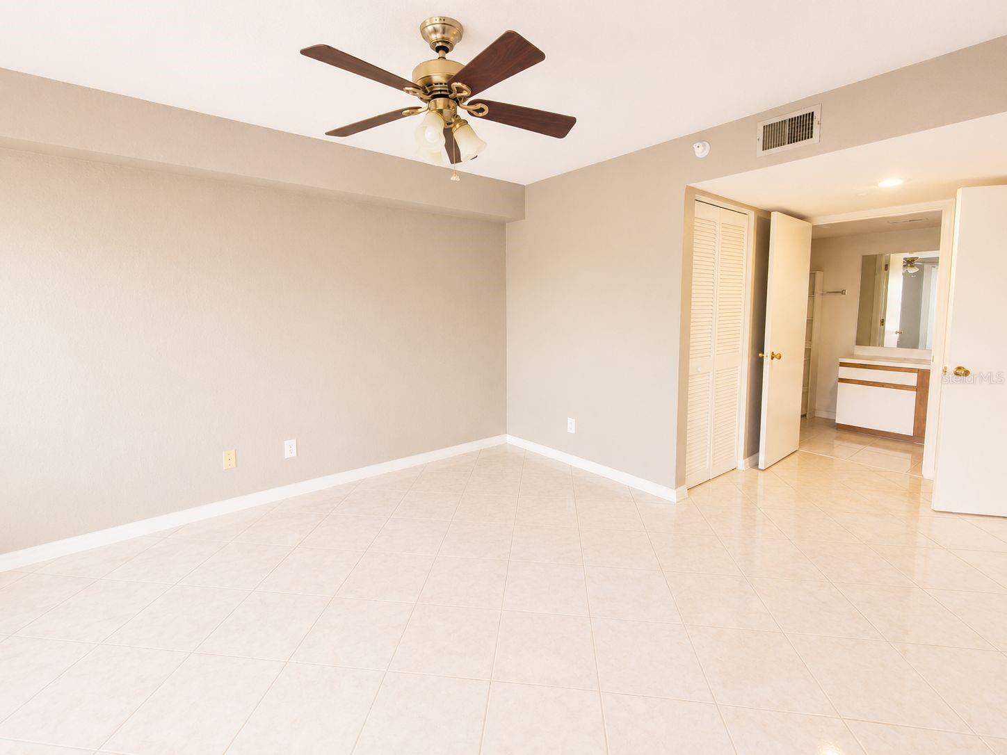2323 Feather Sound Unit 205, Clearwater, FL 33762