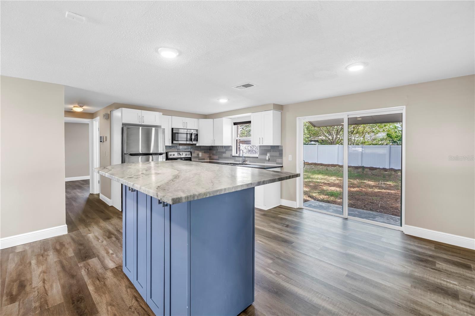 518 62nd, St Petersburg, FL 33702