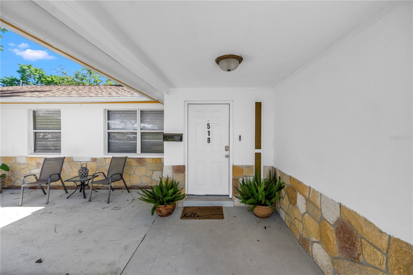 518 62nd, St Petersburg, FL 33702