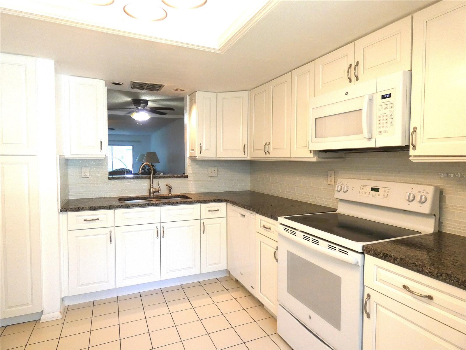 11231 Dollar Lake Unit 6, Port Richey, FL 34668