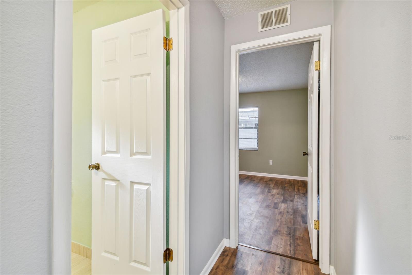 1010 Riflecrest, Valrico, FL 33594