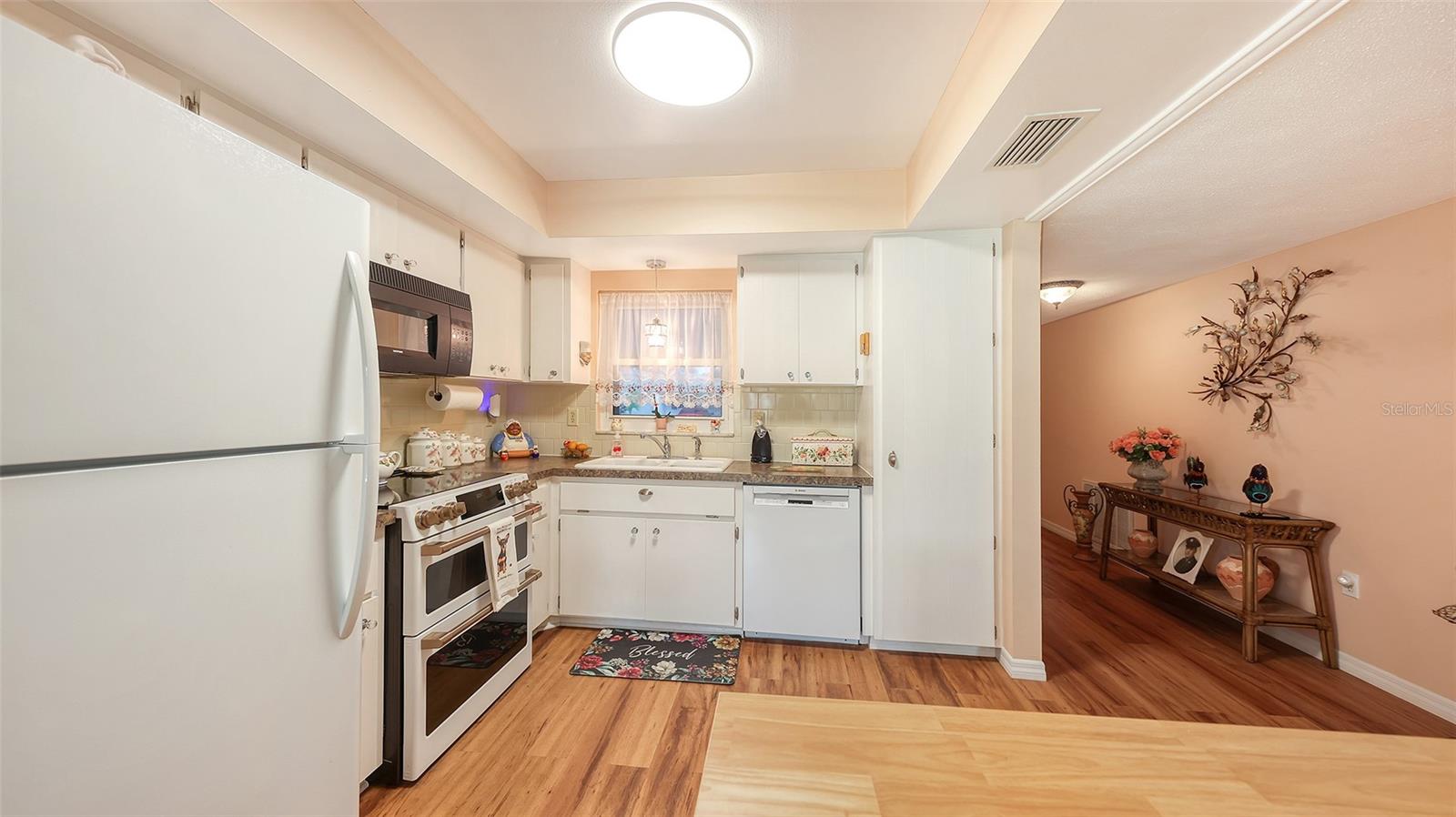 2623 Riverbluff Unit V144, Sarasota, FL 34231