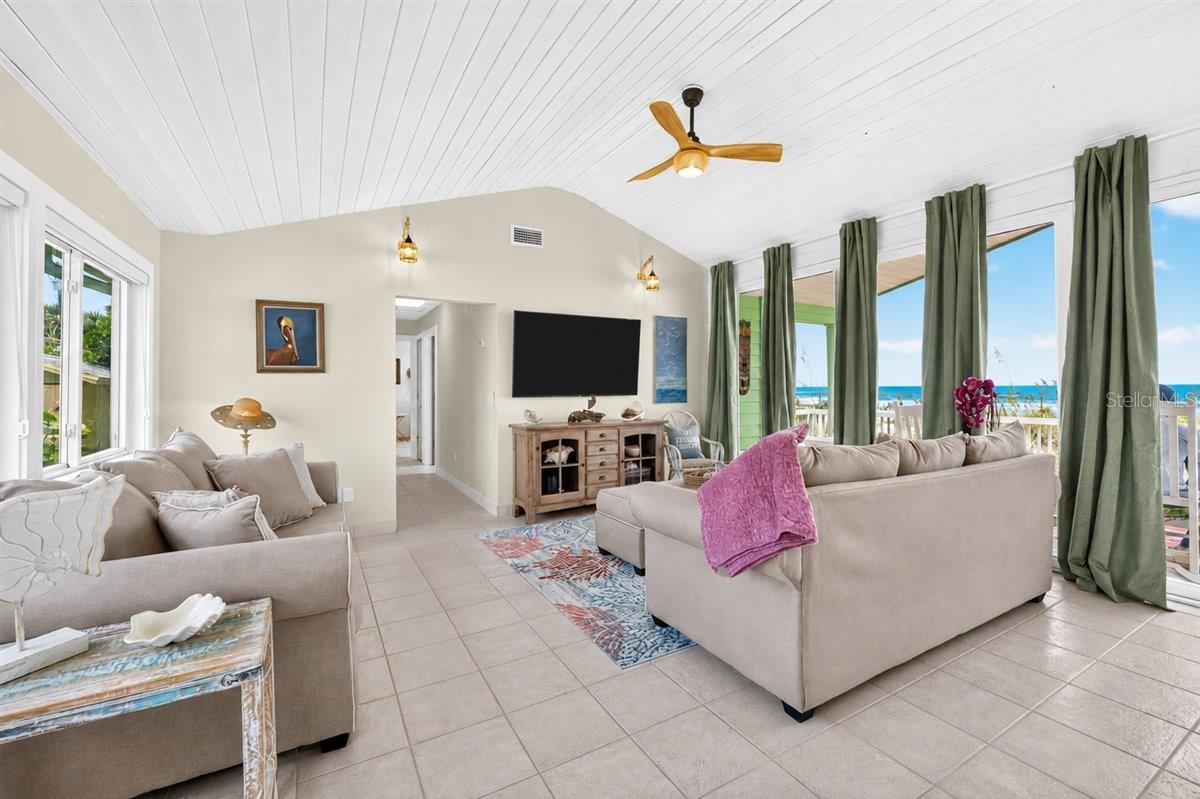 921 Atlantic, New Smyrna Beach, FL 32169