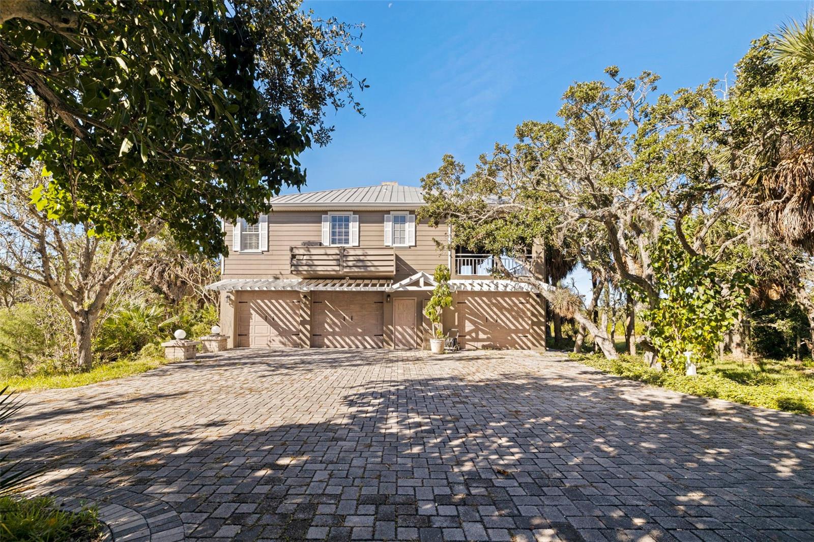 2000 Bayview, Tierra Verde, FL 33715