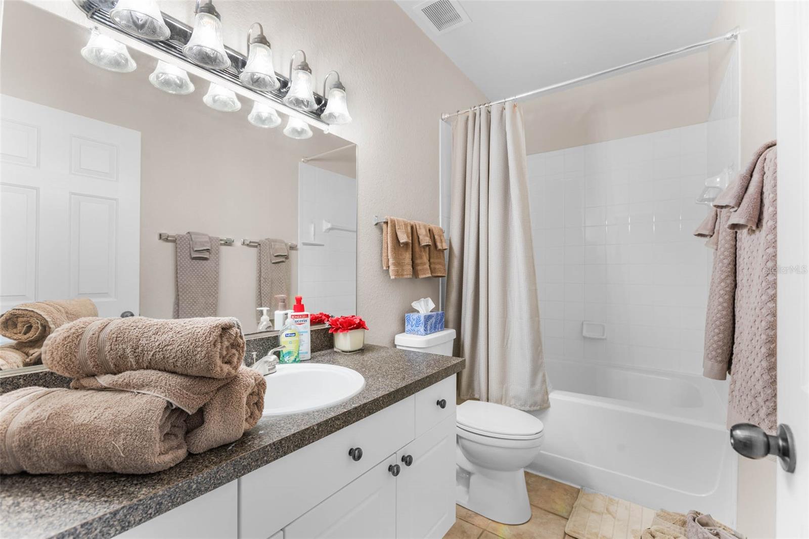 2176 Portofino Unit 6-2612, Palm Harbor, FL 34683
