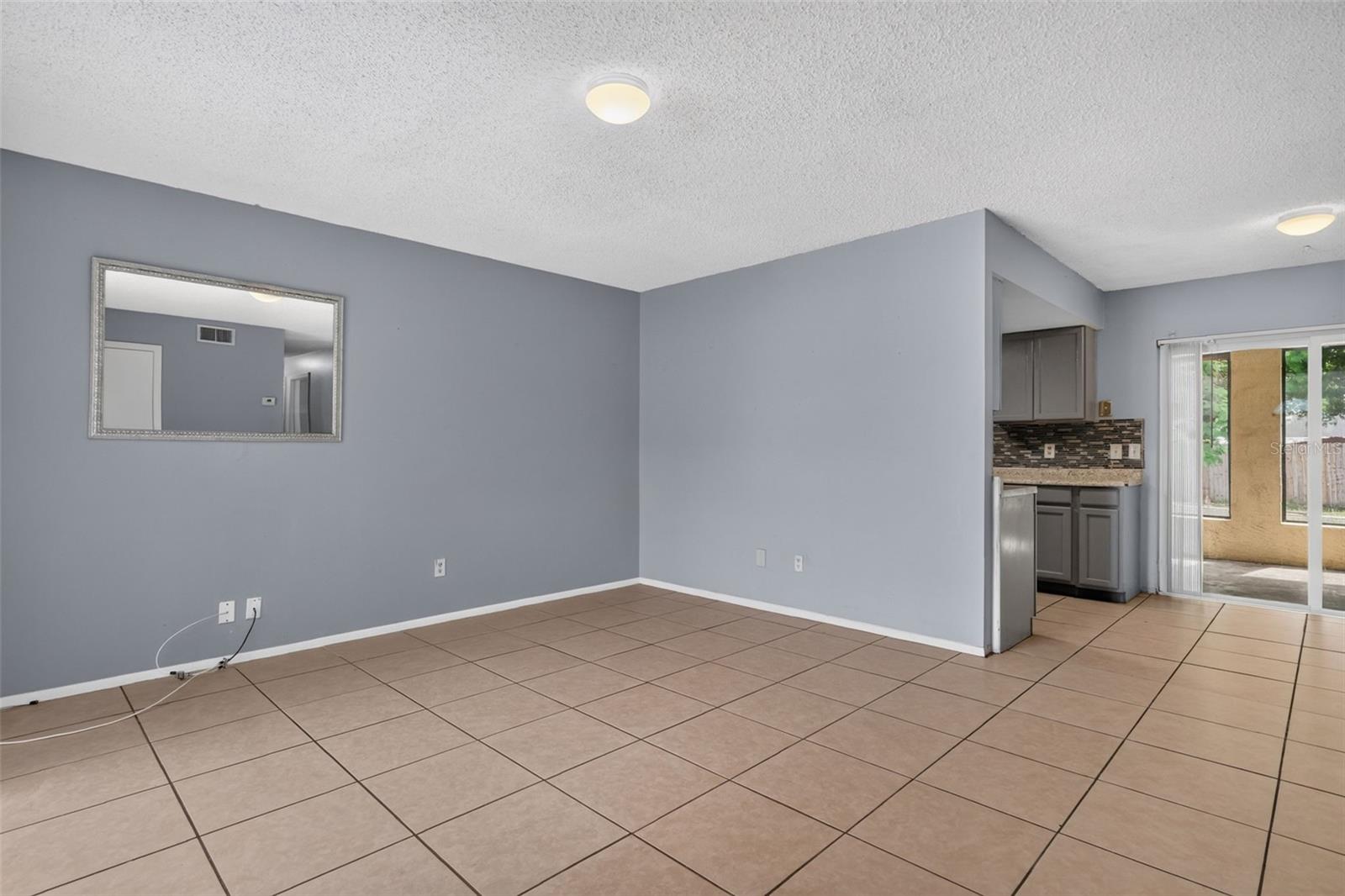 1877 Wayside, Orlando, FL 32818
