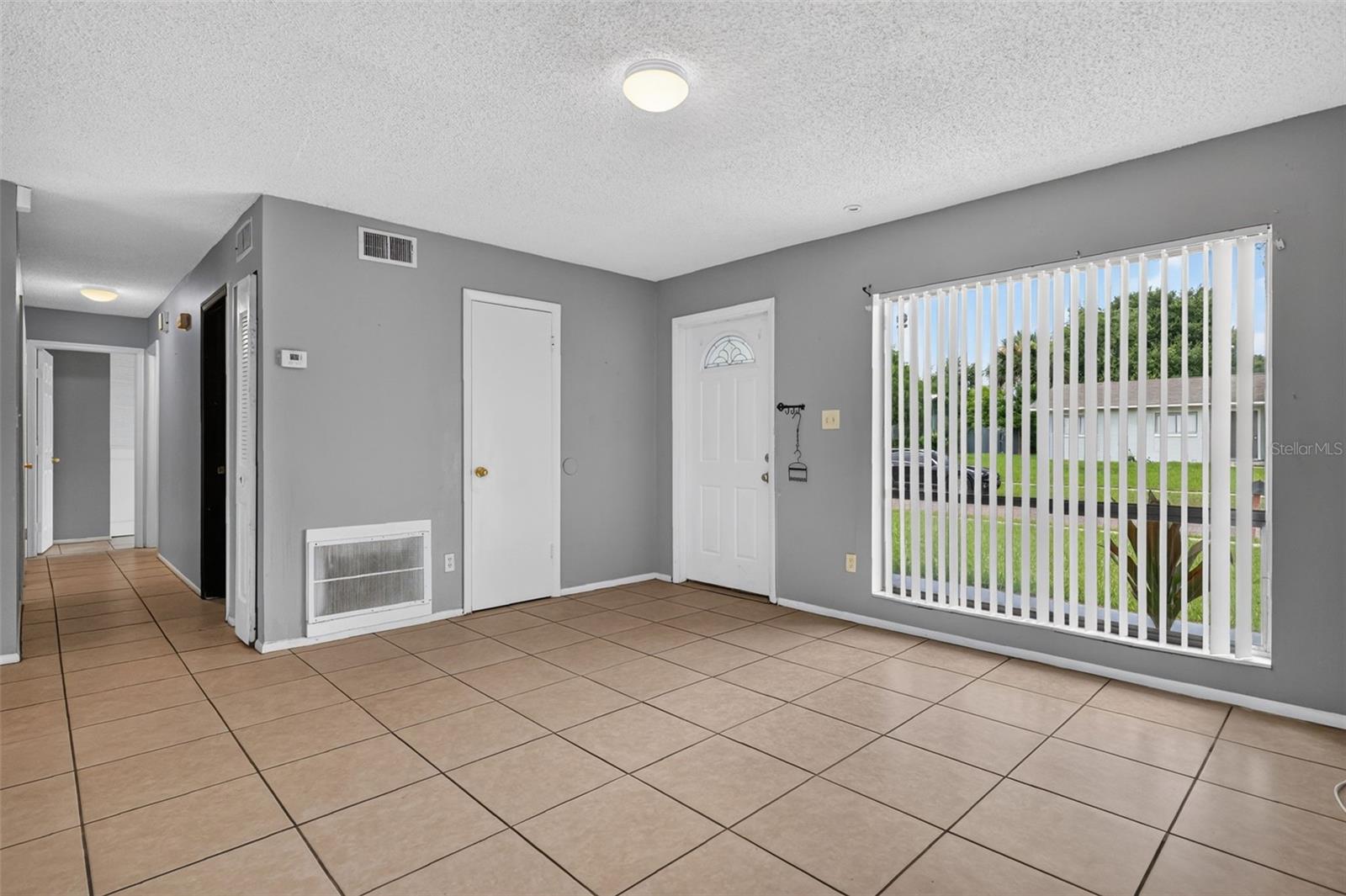 1877 Wayside, Orlando, FL 32818
