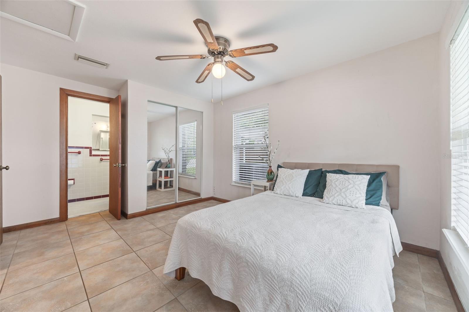 302 51st Street W, Bradenton, FL 34209