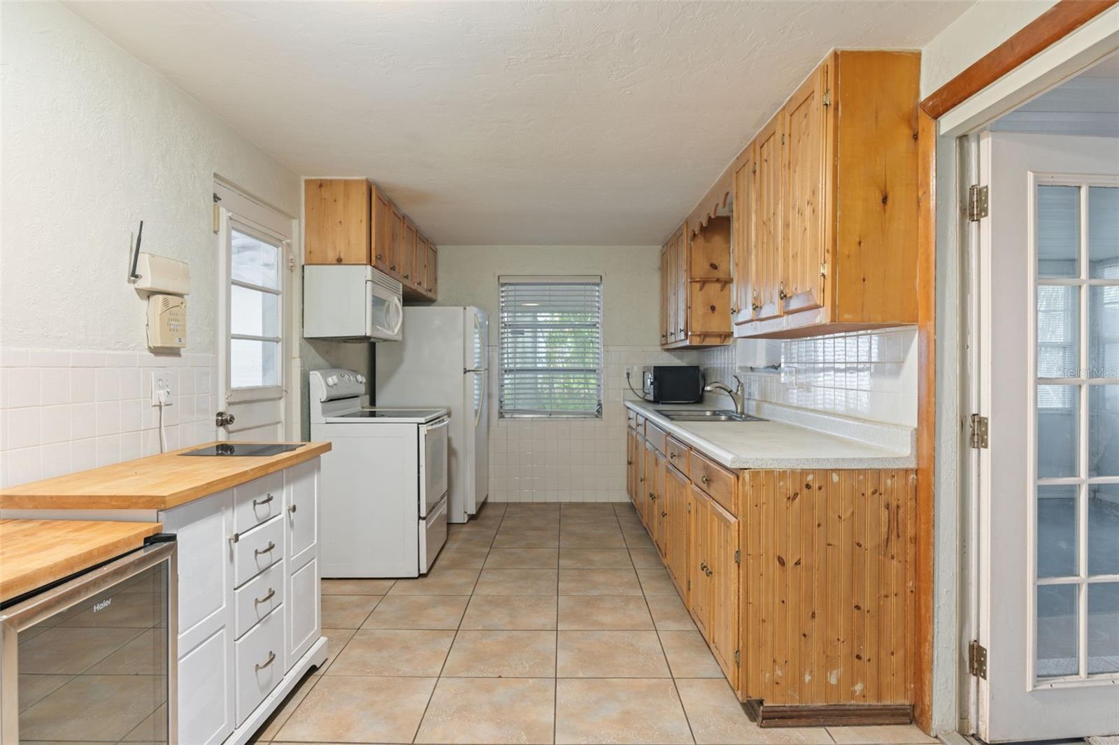 302 51st Street W, Bradenton, FL 34209