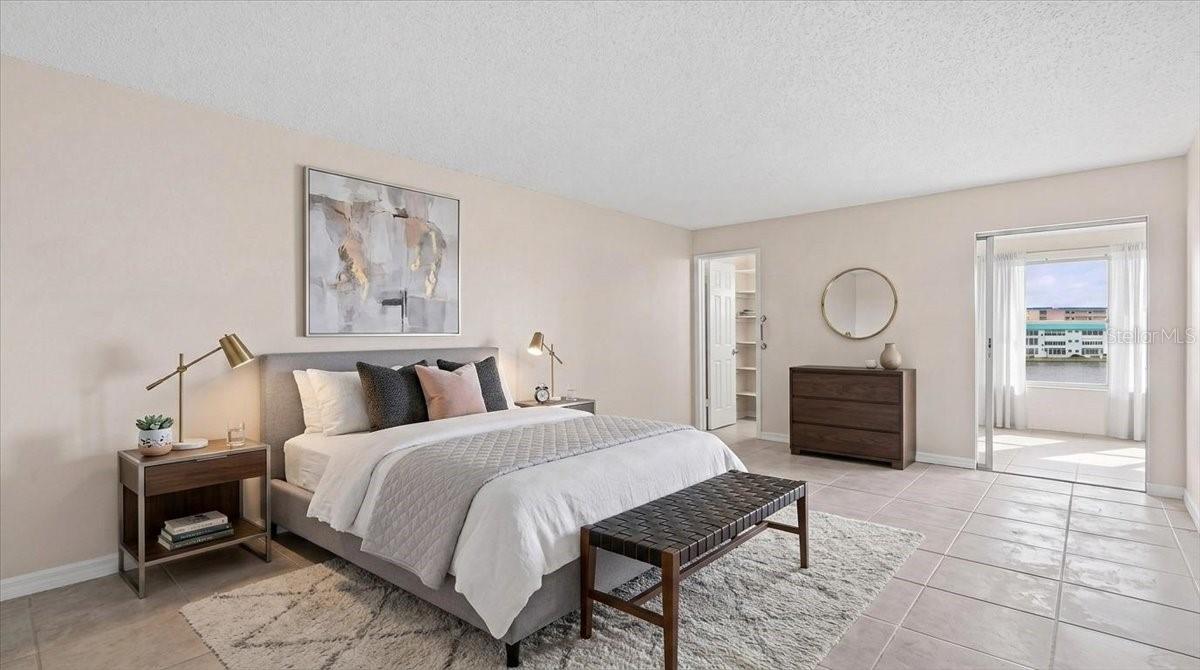 5925 Shore Unit 302, Gulfport, FL 33707