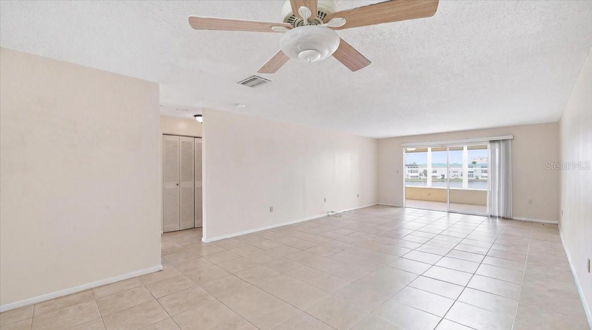 5925 Shore Unit 302, Gulfport, FL 33707
