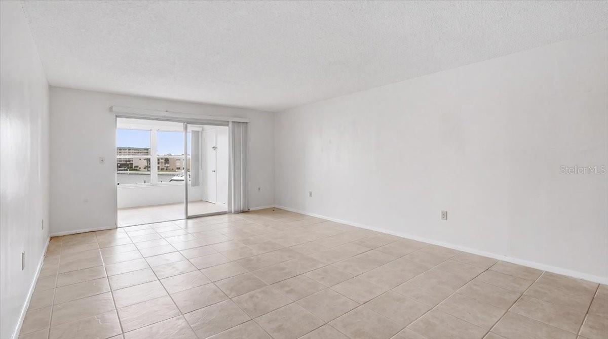 5925 Shore Unit 302, Gulfport, FL 33707