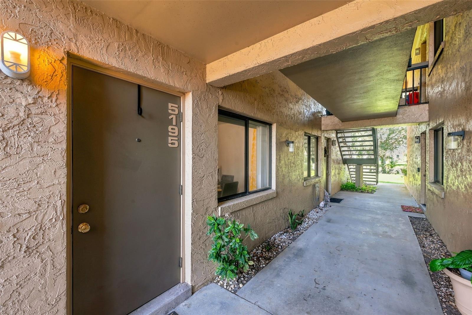 5195 Vineland Unit B102, Orlando, FL 32811