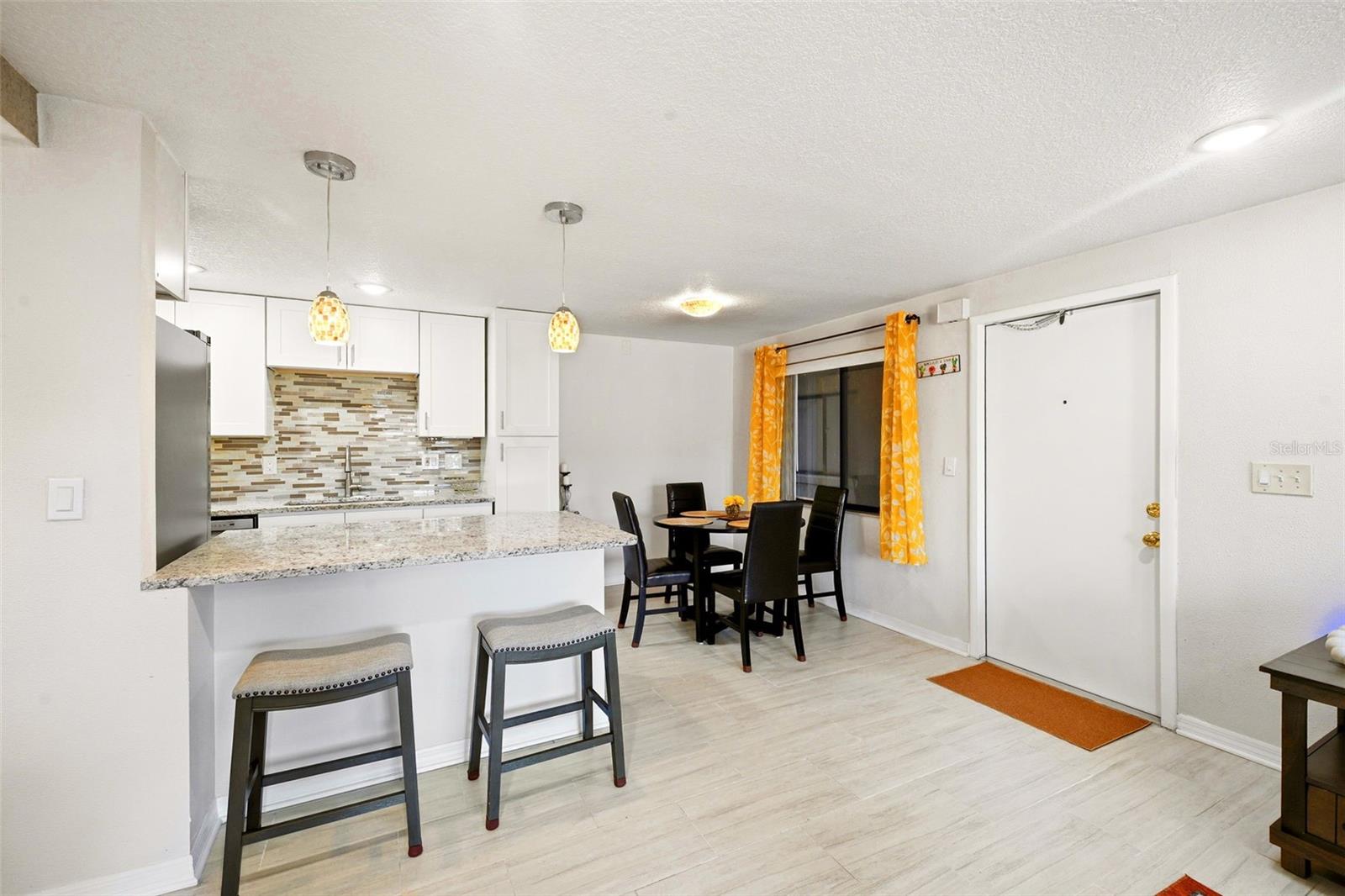 5195 Vineland Unit B102, Orlando, FL 32811