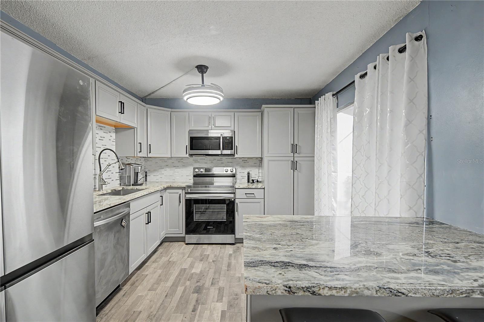 1655 Highland Unit F129, Clearwater, FL 33756