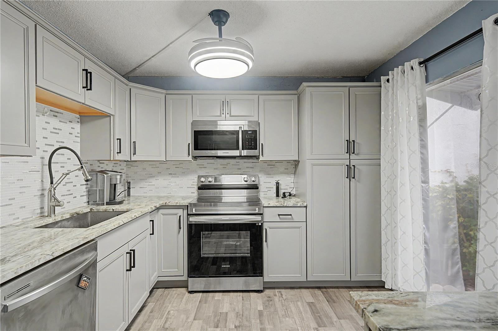1655 Highland Unit F129, Clearwater, FL 33756