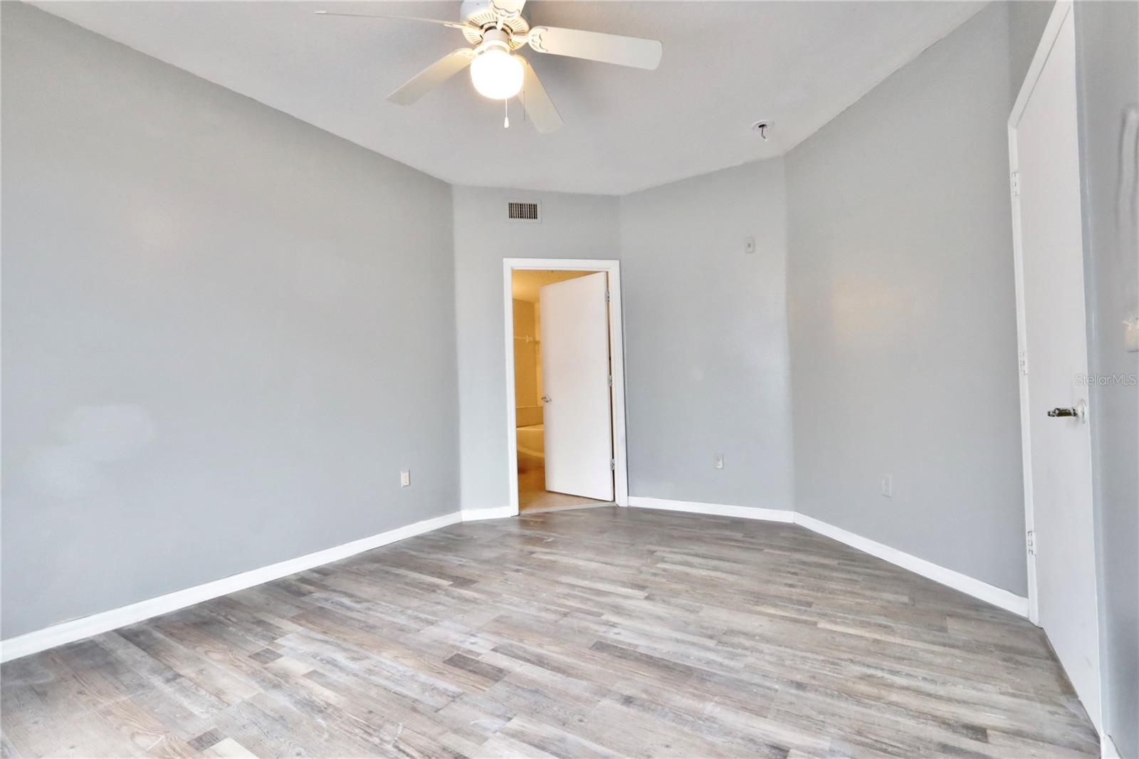 5578 Metrowest Unit 1-201, Orlando, FL 32811