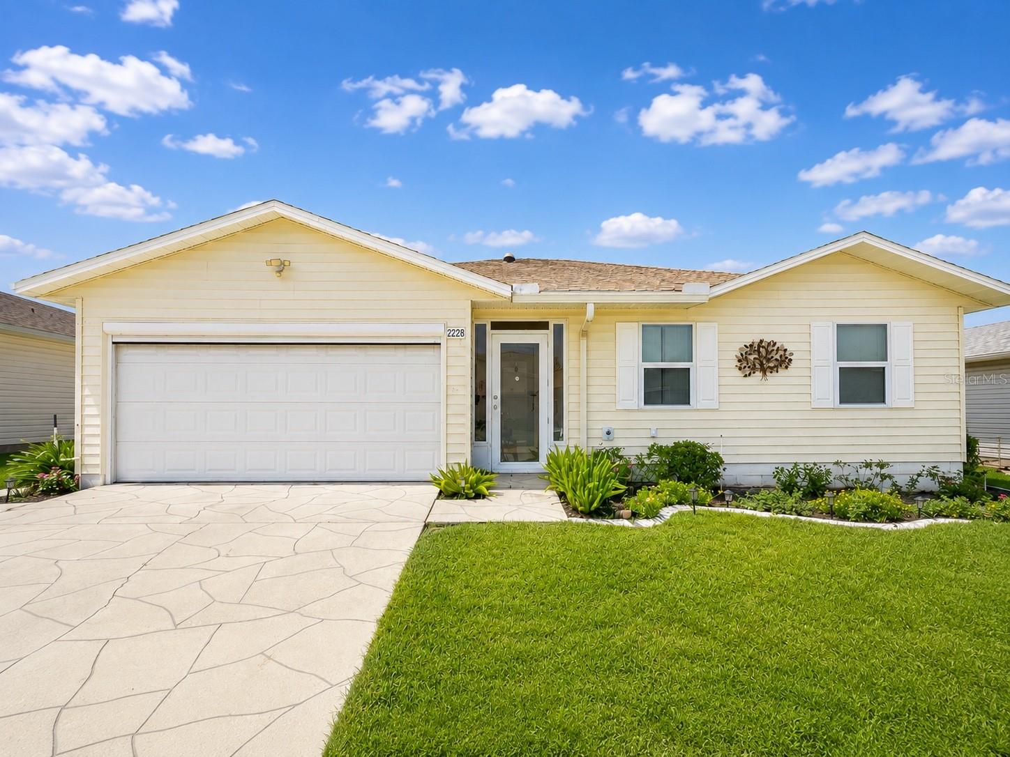 2228 Grand Cypress, Lakeland, FL 33810