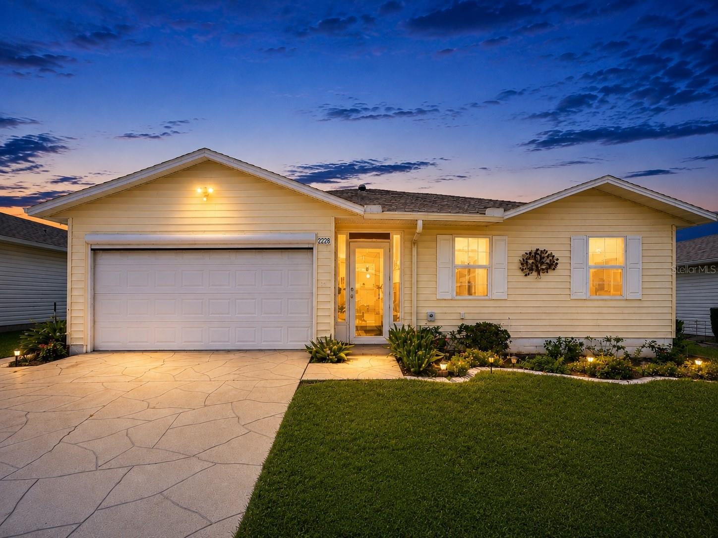 2228 Grand Cypress, Lakeland, FL 33810